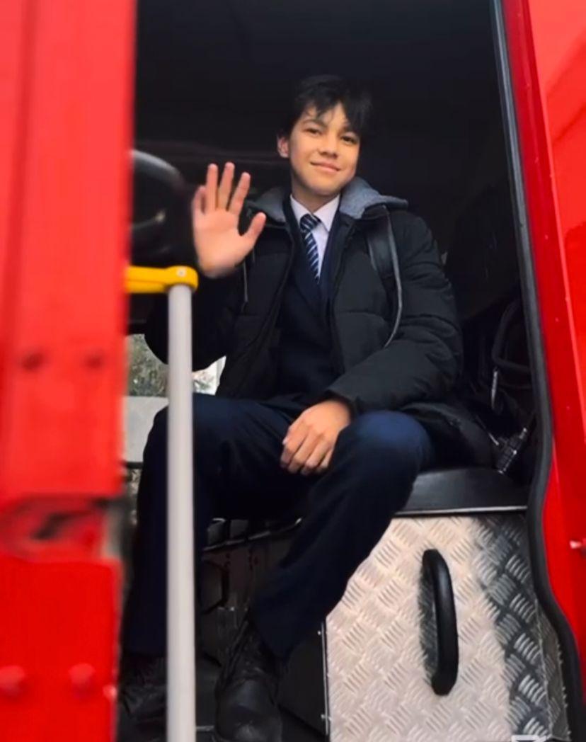 Апта дәйексөзі: Білікті білім жинап кәсіп етер, Білімнің дәмін татып өсіп өнер.