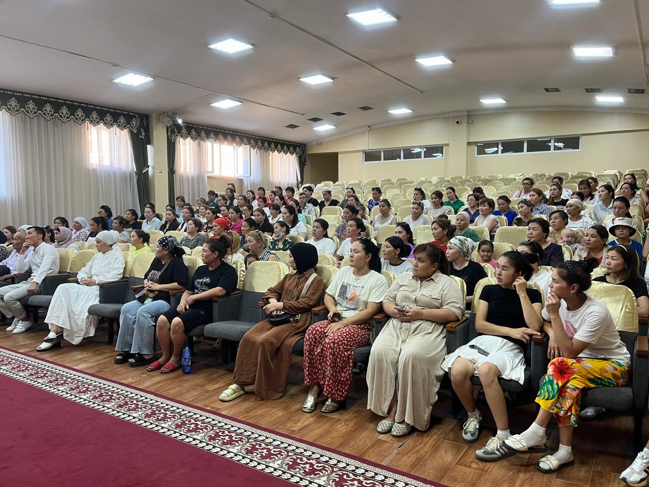 Біріңғай ата-аналар  жиналысы "Қауіпсіз терезе"